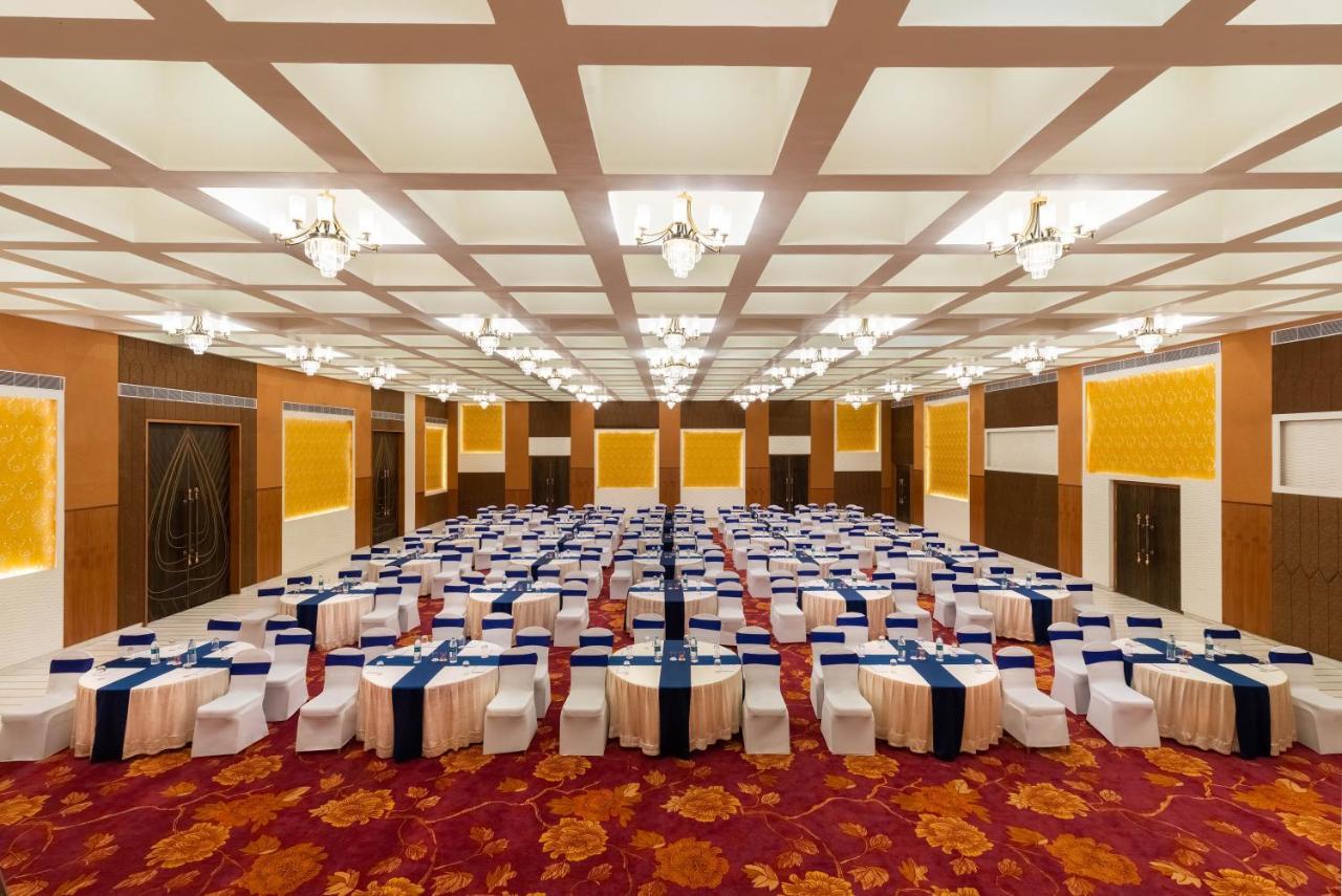 Ramee Royal Resort & Spa - Udaipur Exterior photo