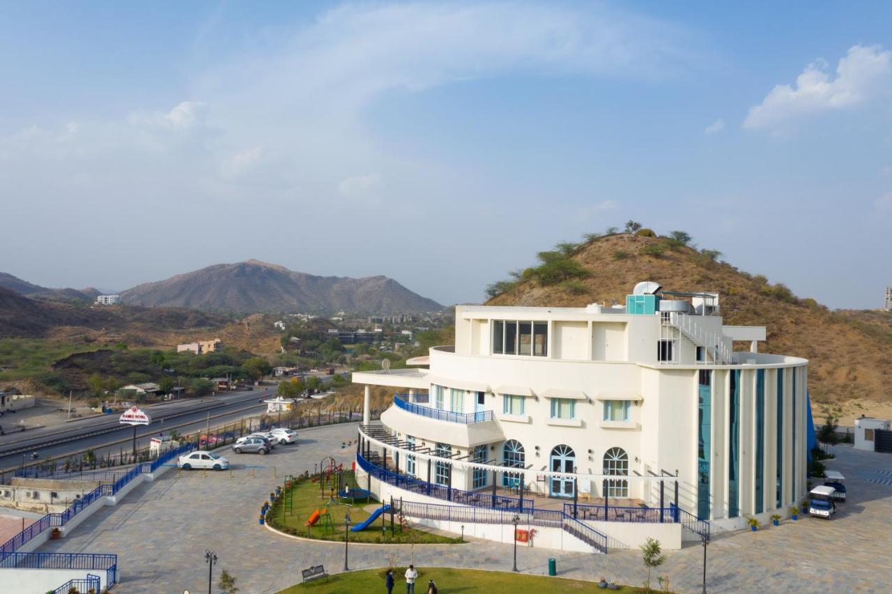 Ramee Royal Resort & Spa - Udaipur Exterior photo