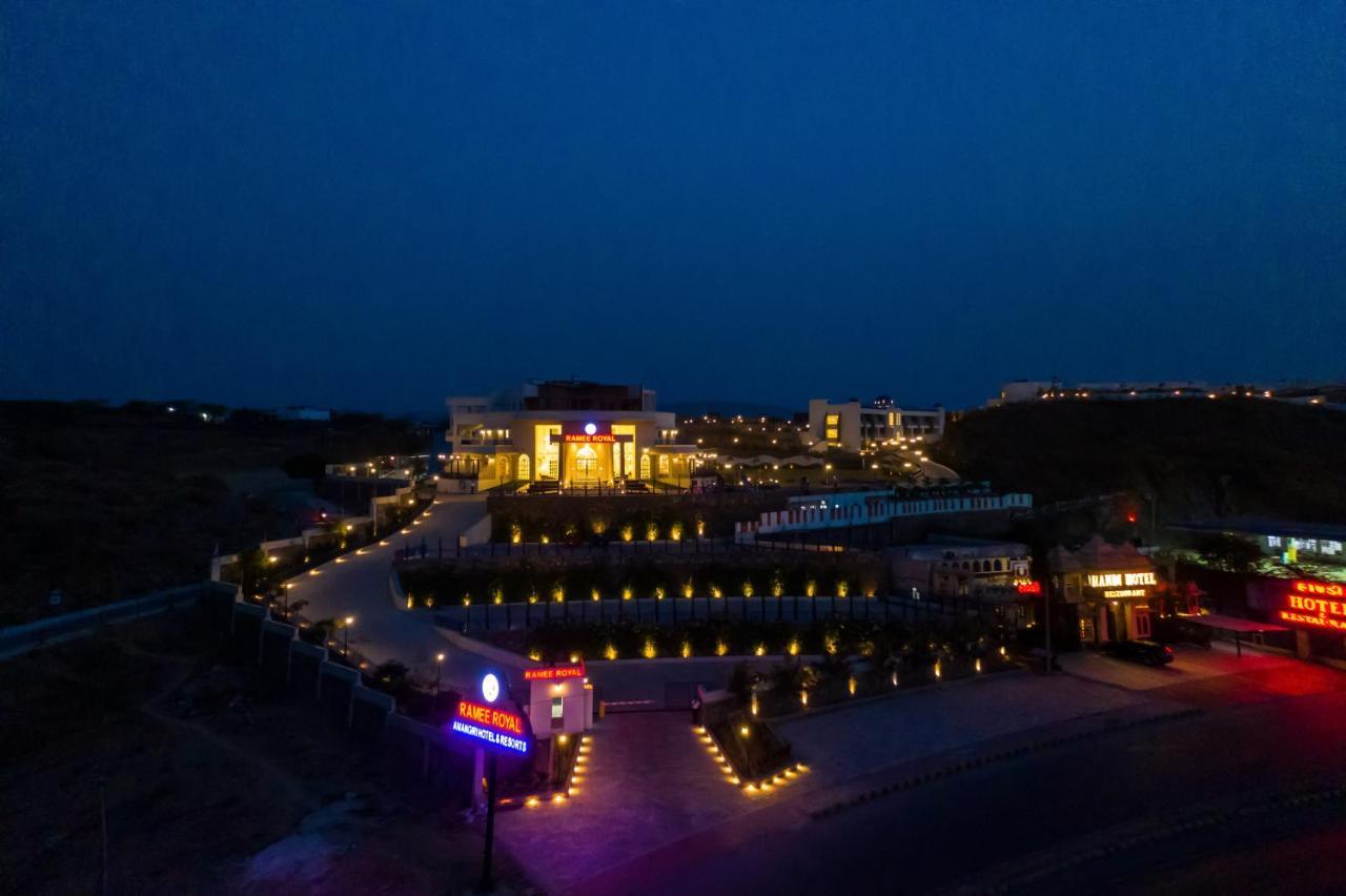 Ramee Royal Resort & Spa - Udaipur Exterior photo