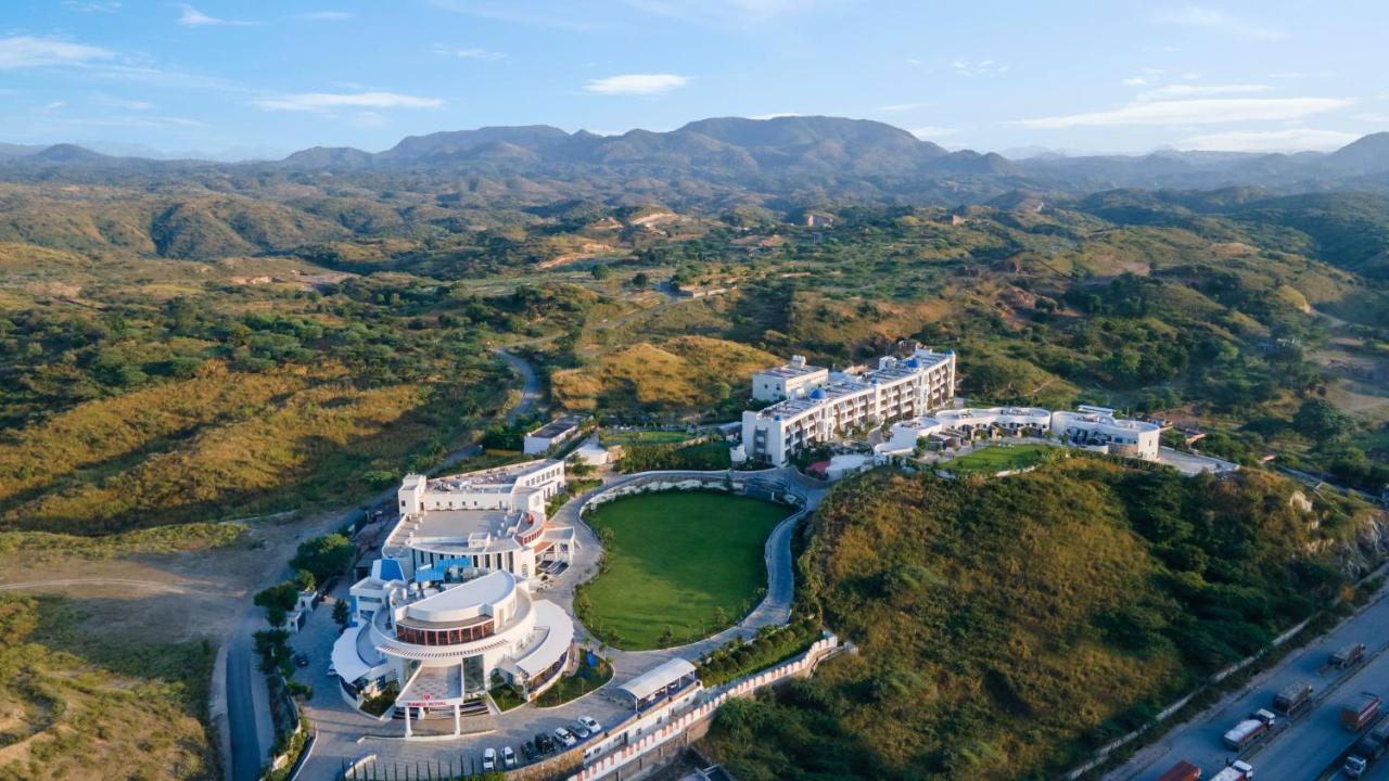 Ramee Royal Resort & Spa - Udaipur Exterior photo