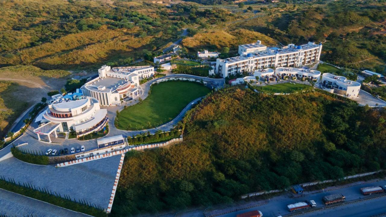 Ramee Royal Resort & Spa - Udaipur Exterior photo